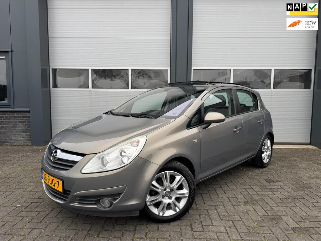 Opel Corsa 1.4-16V Cosmo Panoramadak Parkeersensor, Auto's, Opel, Voorwielaandrijving, Euro 5, Gebruikt, 4 cilinders