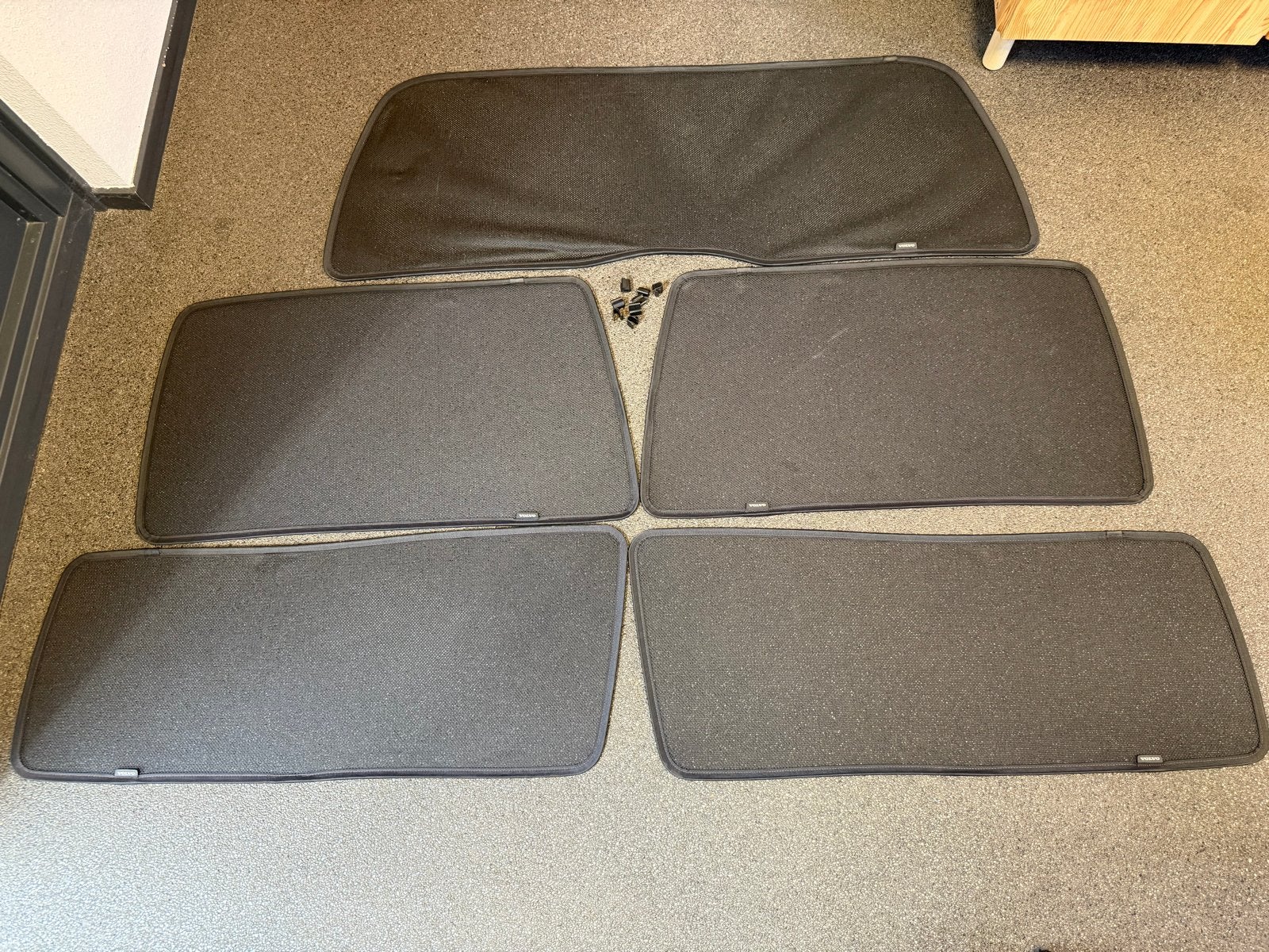 Originele Volvo V70 / XC70 (2000-2007) zonneschermen set, Ophalen, Gebruikt, Volvo