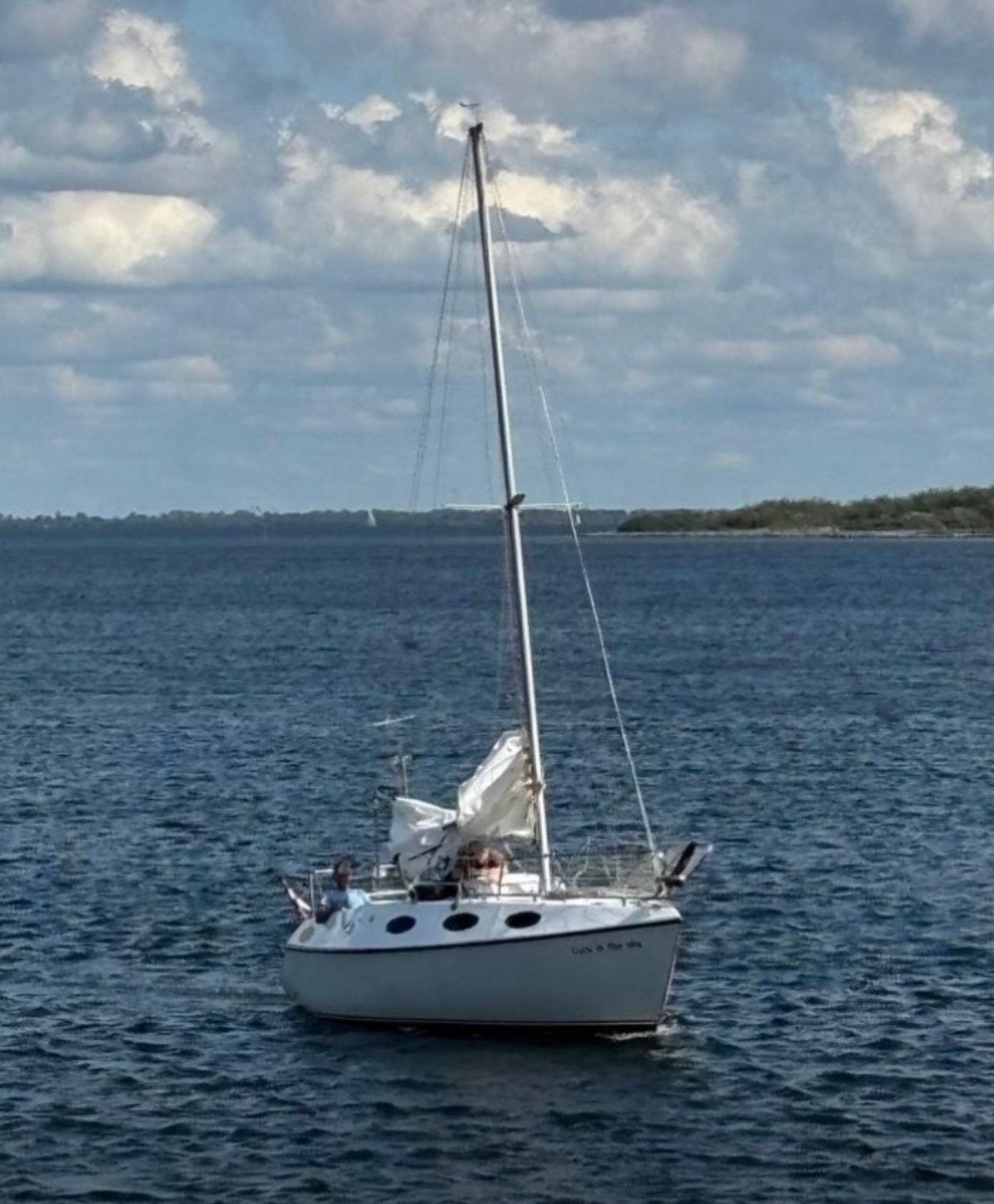 Kajuit Zeilboot Flying Tramp 7,5M / 4 slaapplaatsen / Nieuw, Ophalen, Zo goed als nieuw, Buitenboordmotor