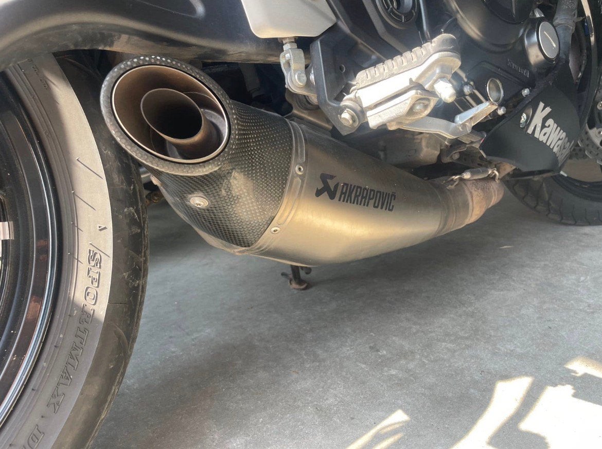 Akrapovic uitlaat kawasaki z650 ninja 650 versys, Motoren, Ophalen of Verzenden