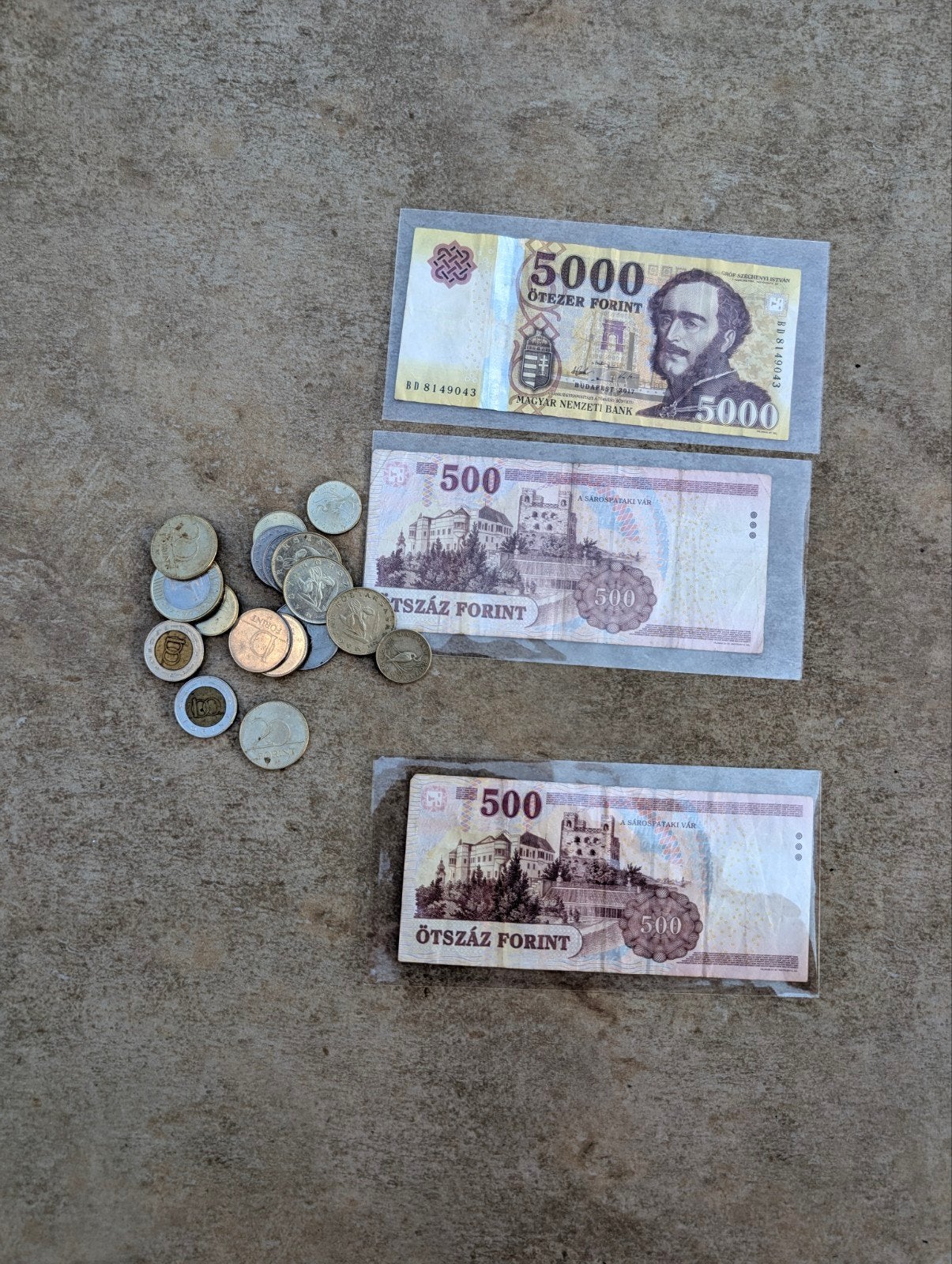 Hongaarse Forint bankbiljetten en munten (18,50 euro waard), Ophalen of Verzenden, Setje
