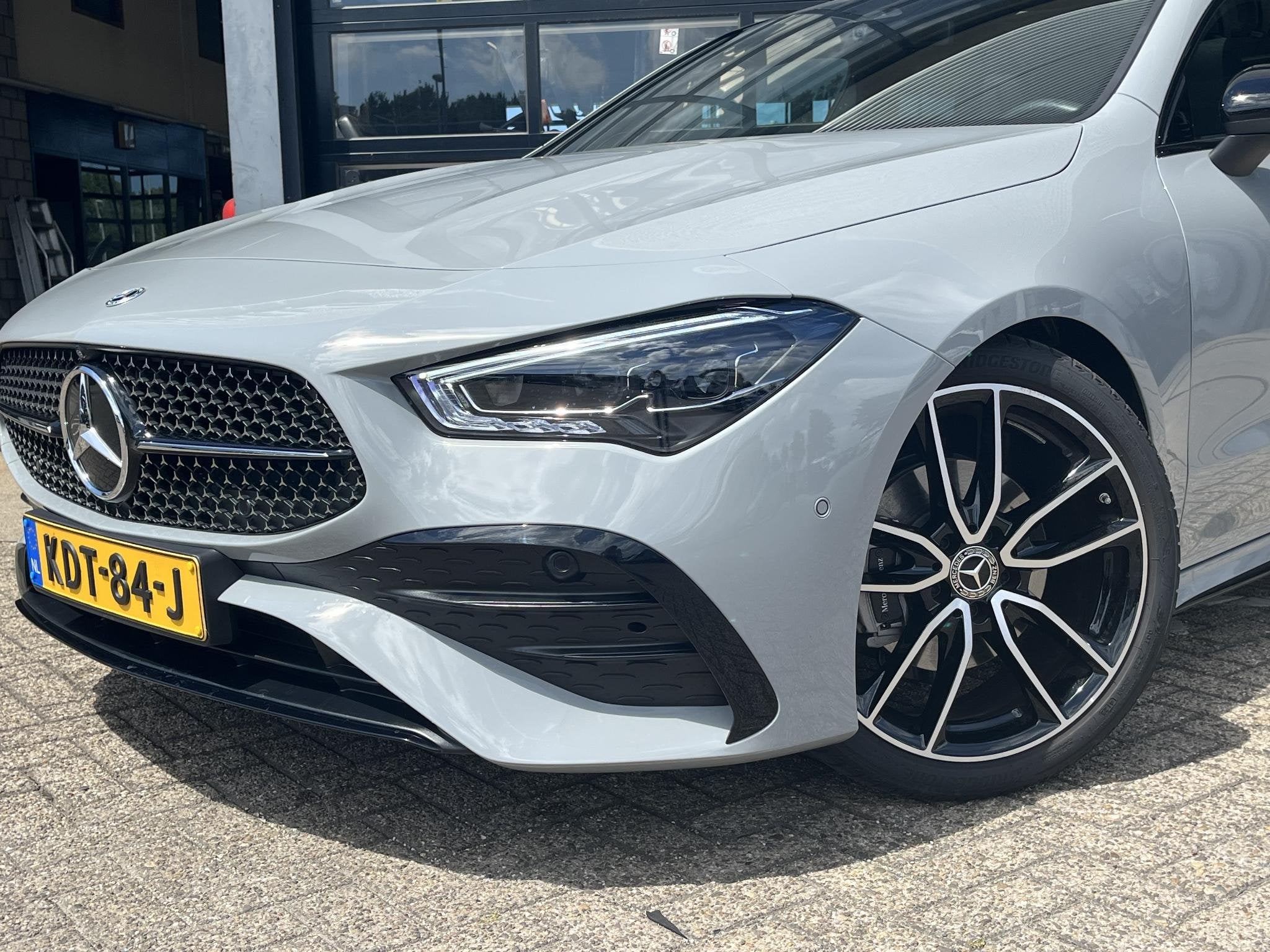 Mercedes-Benz CLA-klasse Shooting Brake 180 AMG Line, CLA, 136 pk, 4 cilinders, Origineel Nederlands