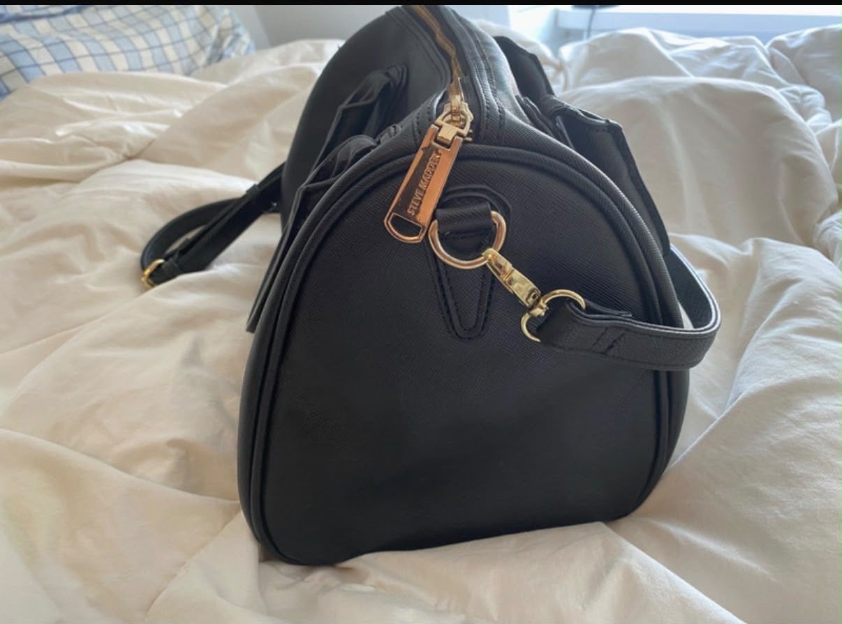 Steve Madden zwarte handtas met schouderband, Ophalen of Verzenden, Gebruikt, Zwart, Handtas