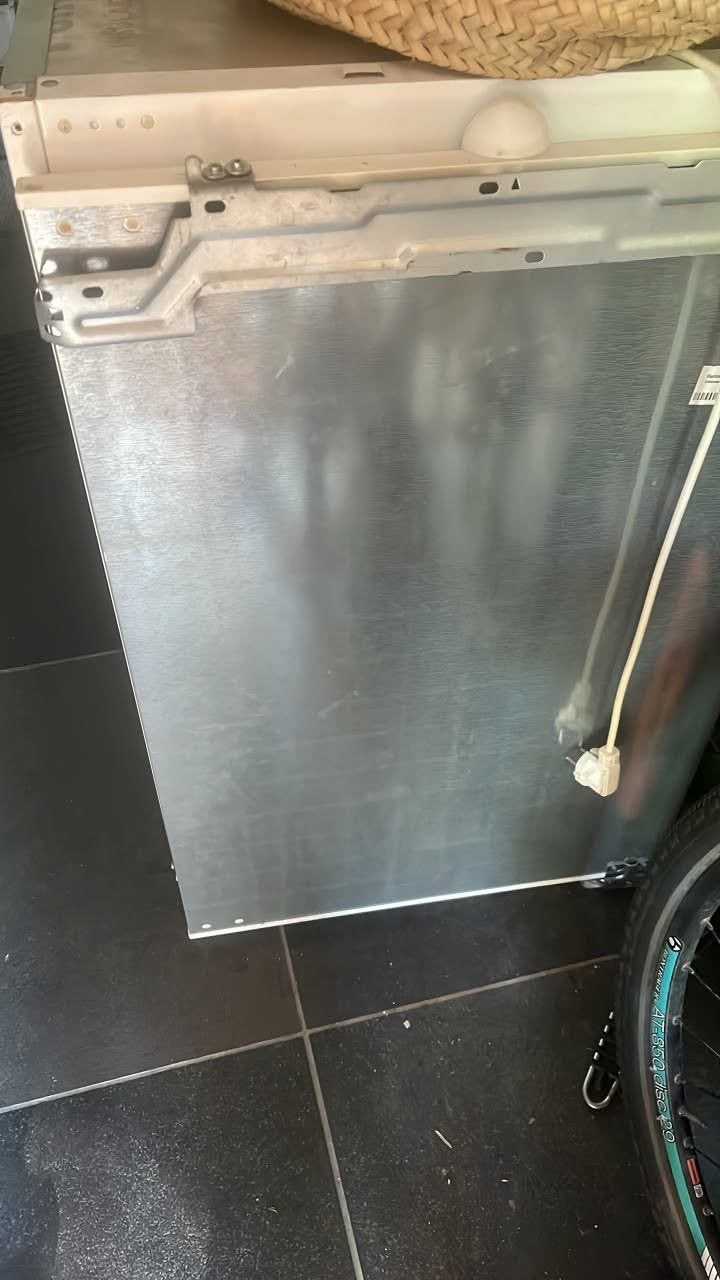 GERESERVEERD Gratis afhalen. Bosch (inbouw) koelkast, Ophalen, Zonder vriesvak, 200 liter of meer, 160 cm of meer
