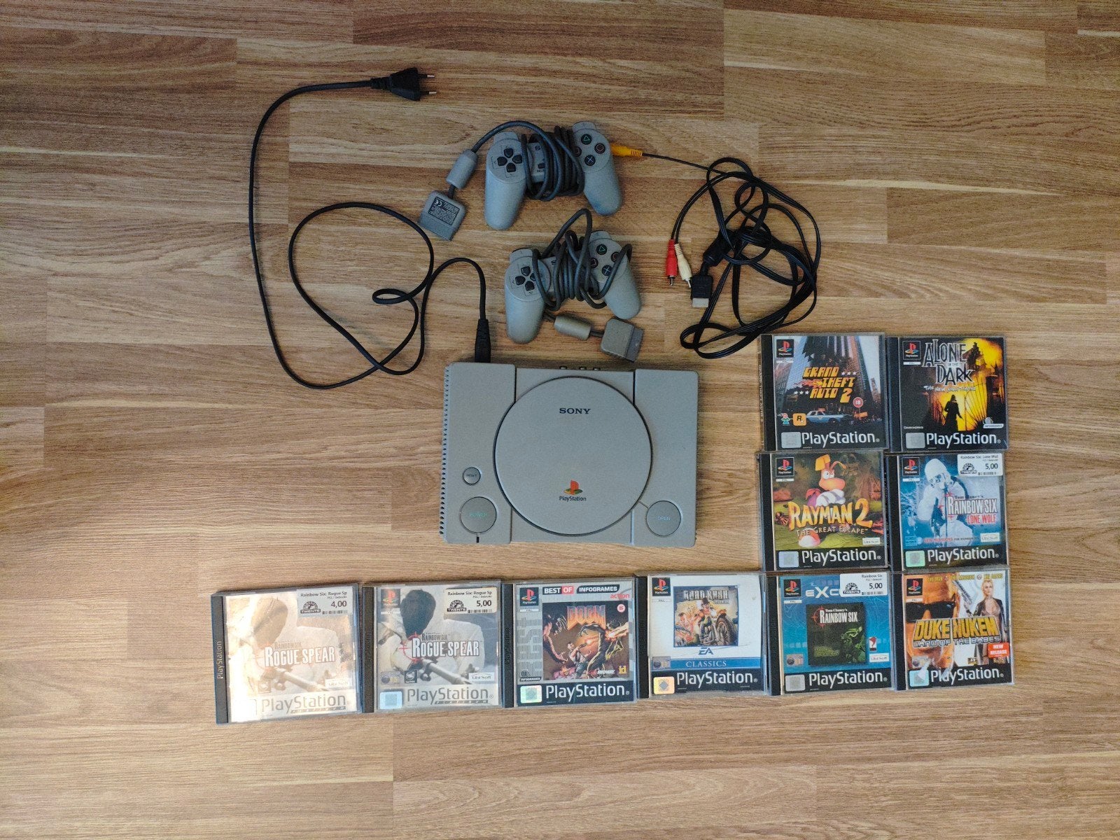 PlayStation 1 Console met 9 Spellen en Accessoires, Spelcomputers en Games, Games | Sony PlayStation 1, Avontuur en Actie, Gebruikt