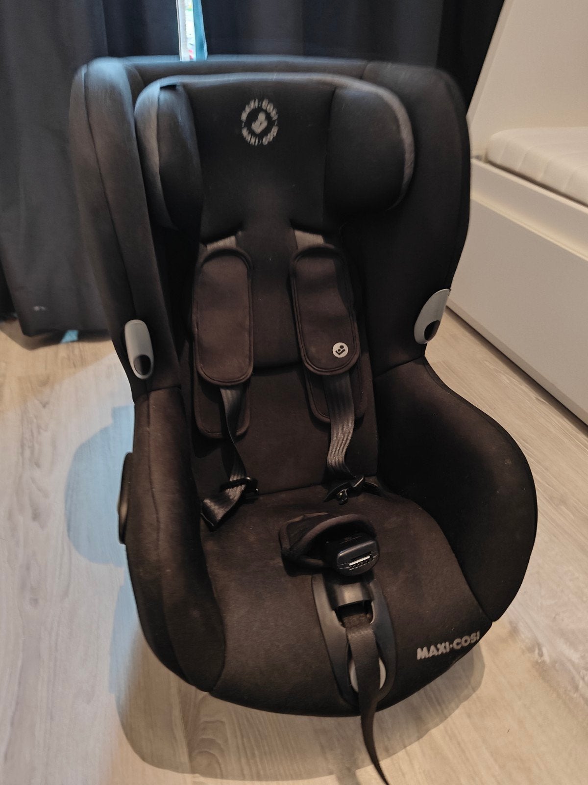 Maxi-Cosi Axiss Autostoel Zwart, Verstelbare rugleuning, 9 t/m 18 kg, Ophalen of Verzenden, Maxi-Cosi