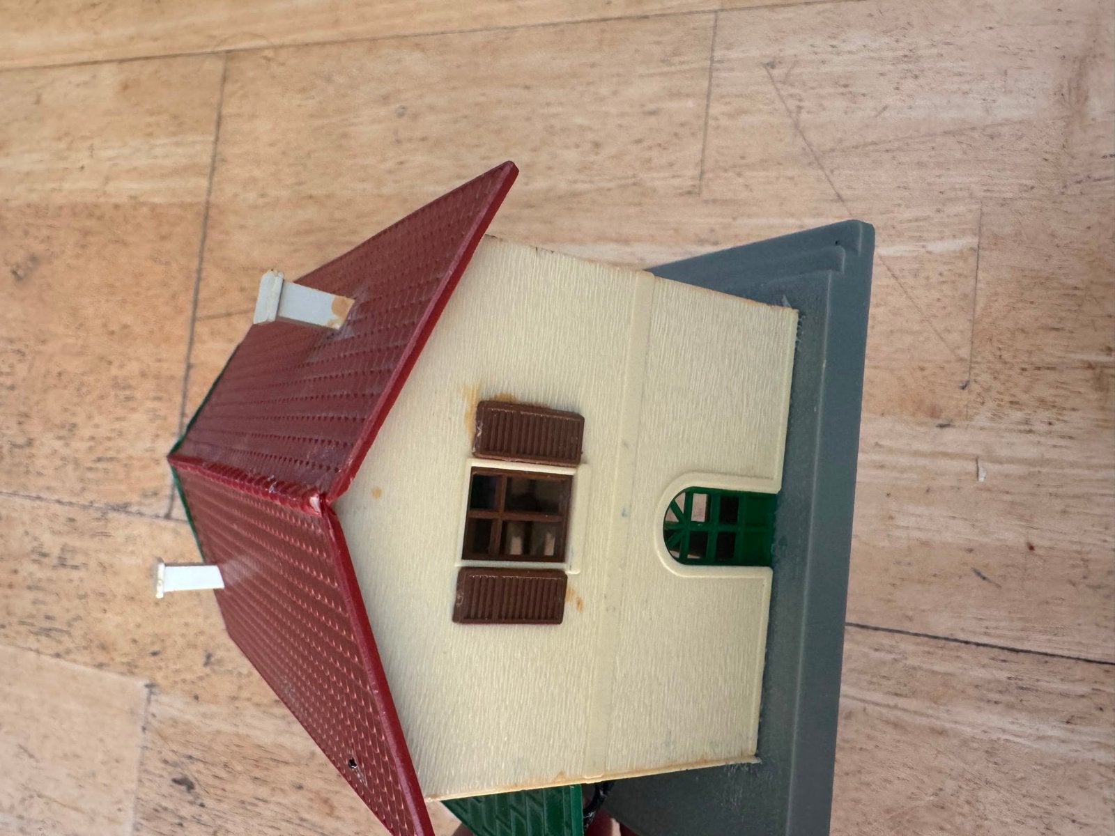 Station h0 voor de modelbaan, Gelijkstroom of Wisselstroom, Brug, Tunnel of Gebouw, Zo goed als nieuw, Ophalen