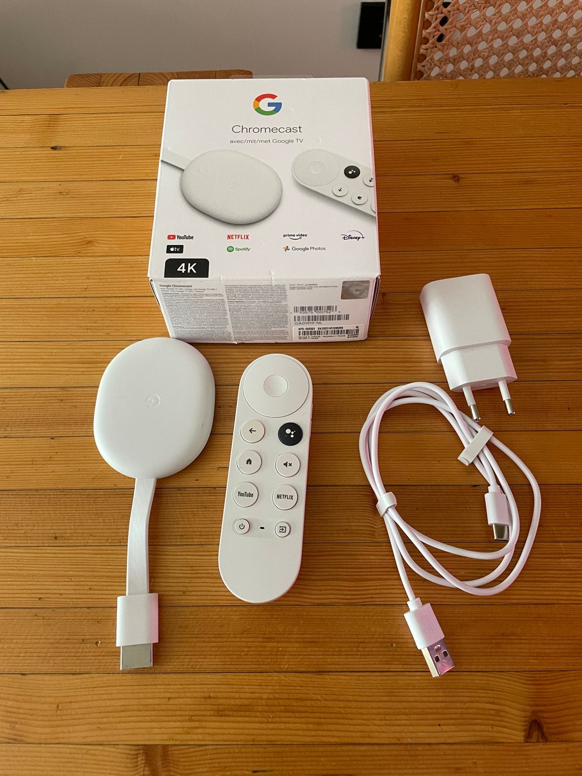 Google Chromecast met Google TV 4K, Ophalen of Verzenden, Zo goed als nieuw, HDMI