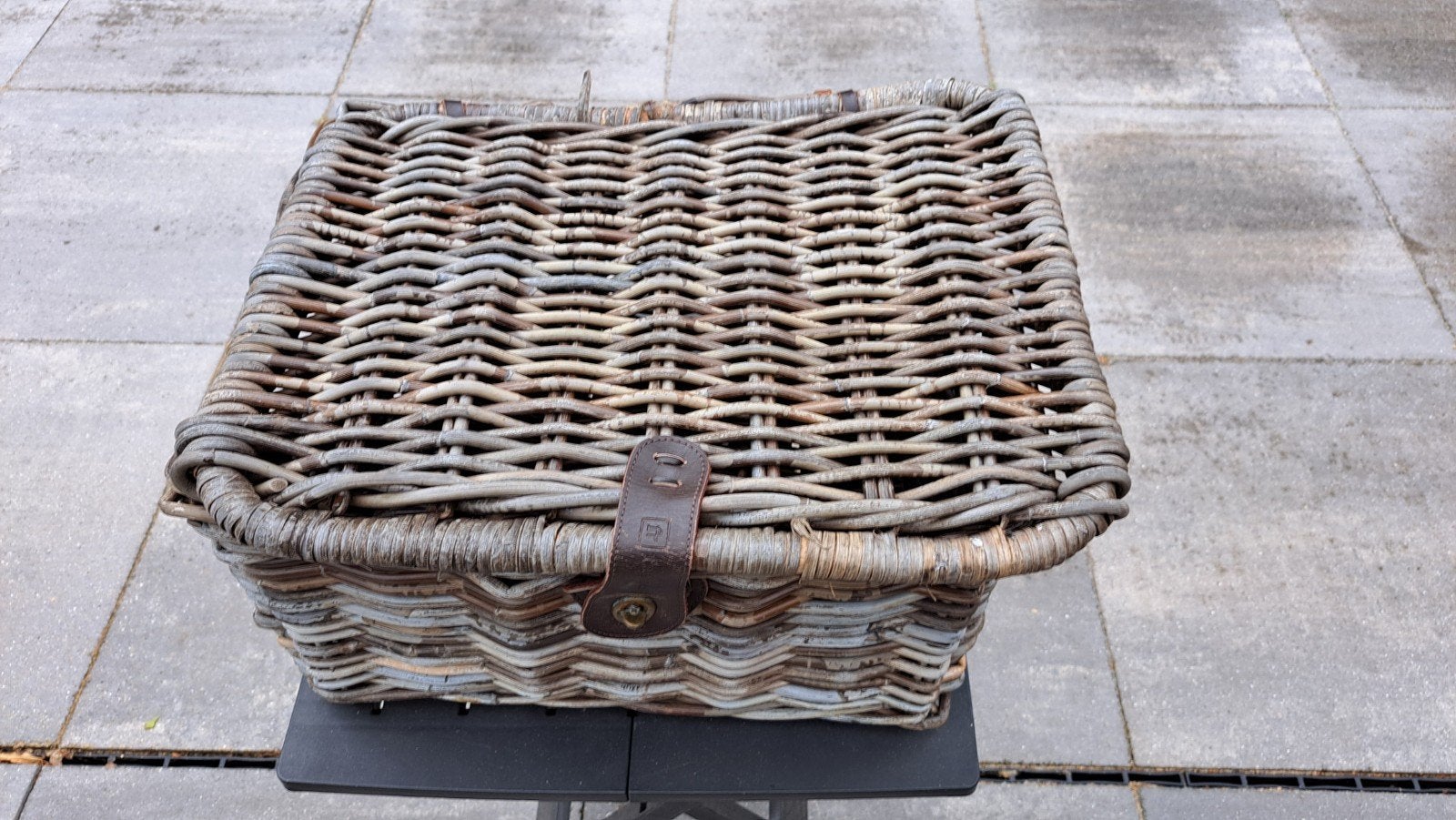 Rotan fietsmand met deksel, 44 liter, Ophalen, Gebruikt