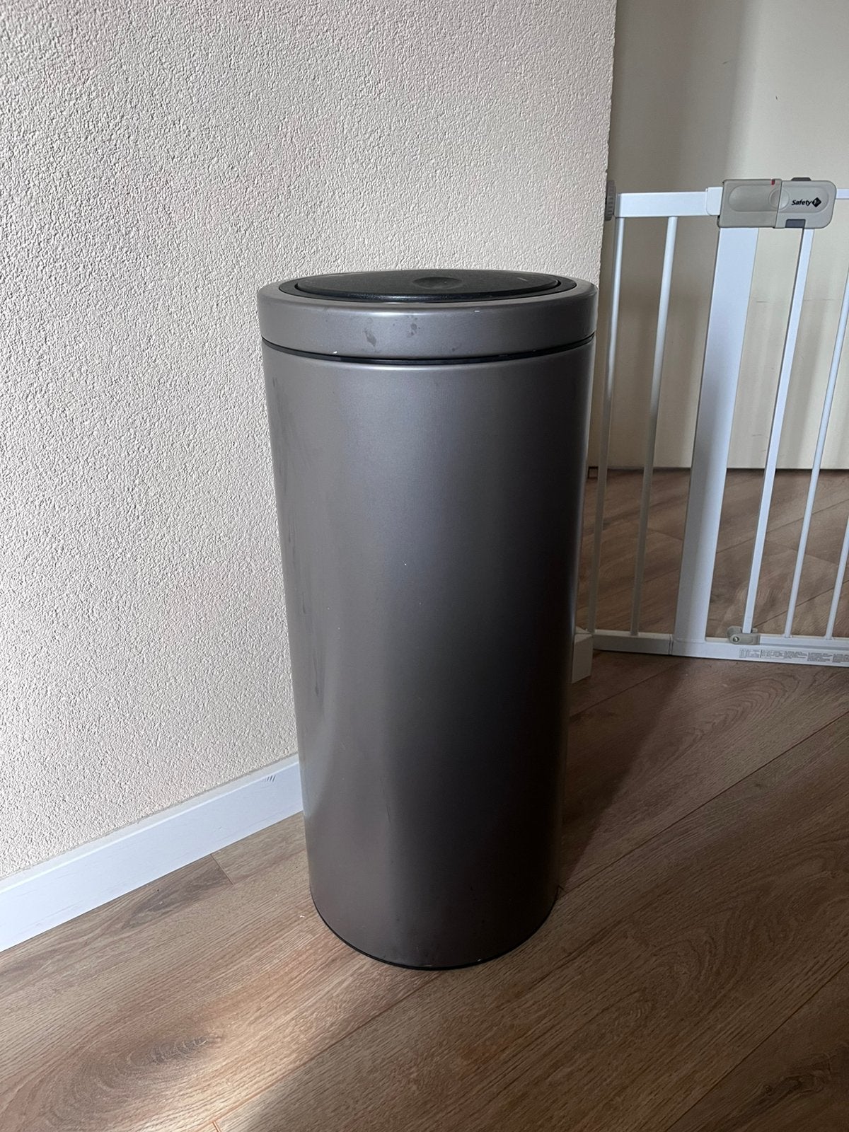 Brabantia Touch Bin 30 liter, Huis en Inrichting, Woonaccessoires | Prullenbakken, Ophalen, 50 – 75, Gebruikt, Metaal
