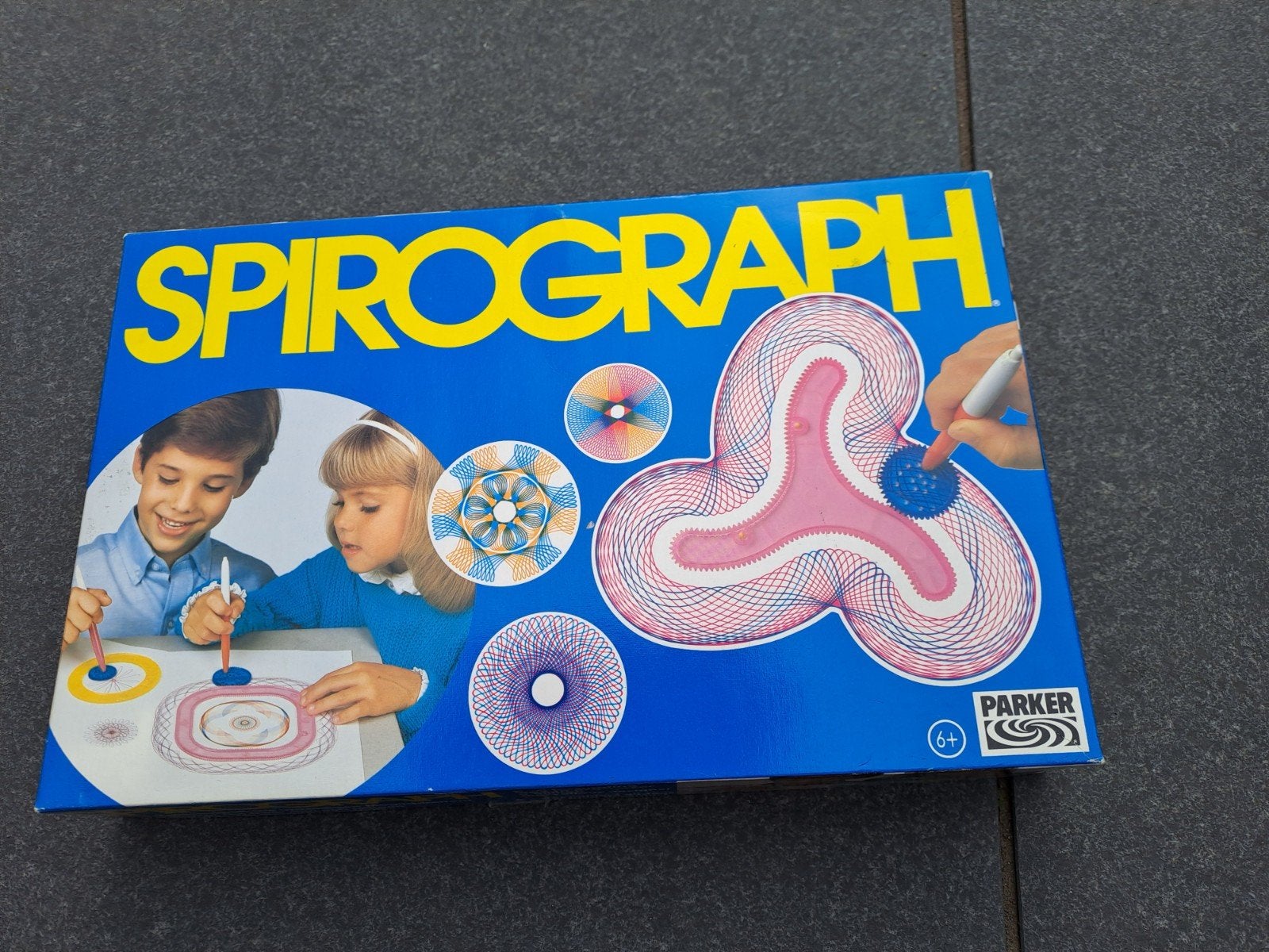 Spirograph Tekenset - Klassiek Creatief Speelgoed, Ophalen of Verzenden, Zo goed als nieuw, Knutselen