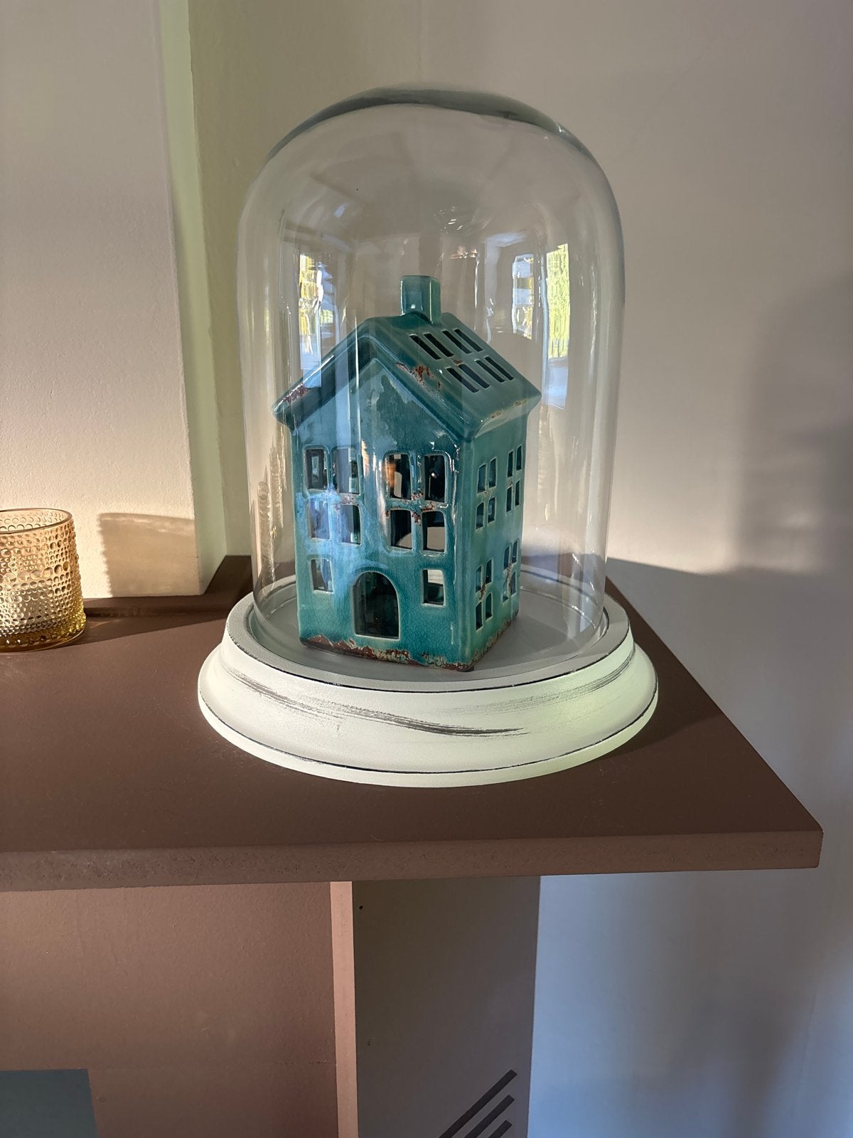 Decoratieve glazen stolp met keramisch huisje, Ophalen, Groen, Gebruikt, Landelijk