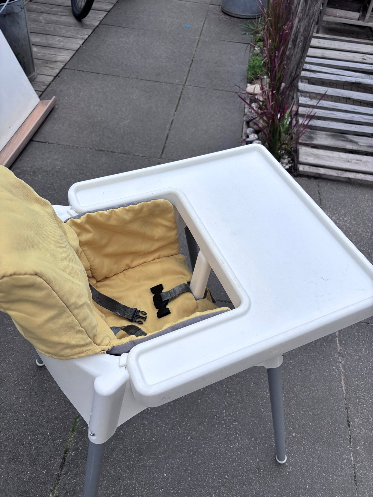 Ikea Antilop kinderstoel met blad en stoffen zitting, Ophalen of Verzenden, Gebruikt, Overige typen, Afneembaar eetblad