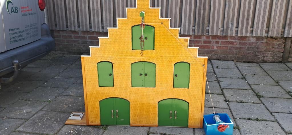 Houten pakhuis ., Ophalen