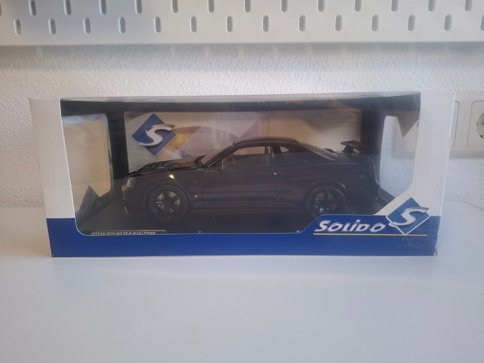Solido - Nissan Skyline GT-R R34, Hobby en Vrije tijd, Modelauto's | 1:18, Verzenden, Zo goed als nieuw, Auto, Solido