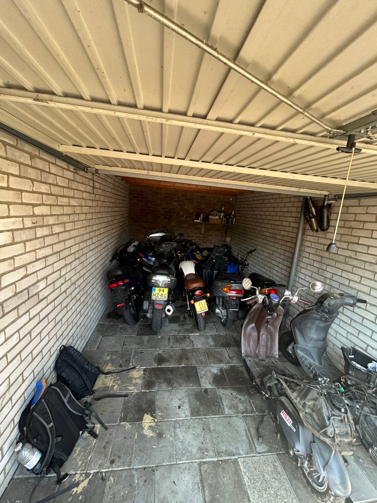 garagebox uitruimen, Ophalen, Gebruikt, Blok