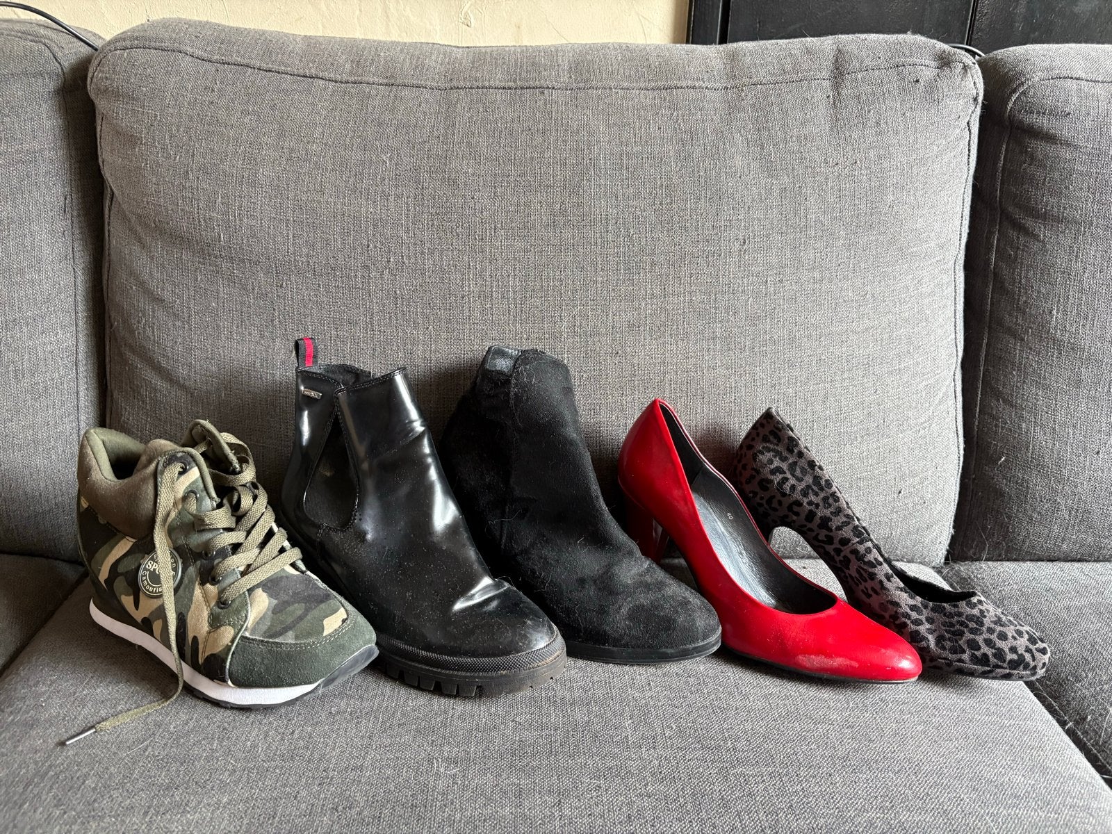 Diverse schoenenpakket: sneakers, laarzen en pumps, Ophalen of Verzenden, Gedragen, Overige kleuren, Overige typen