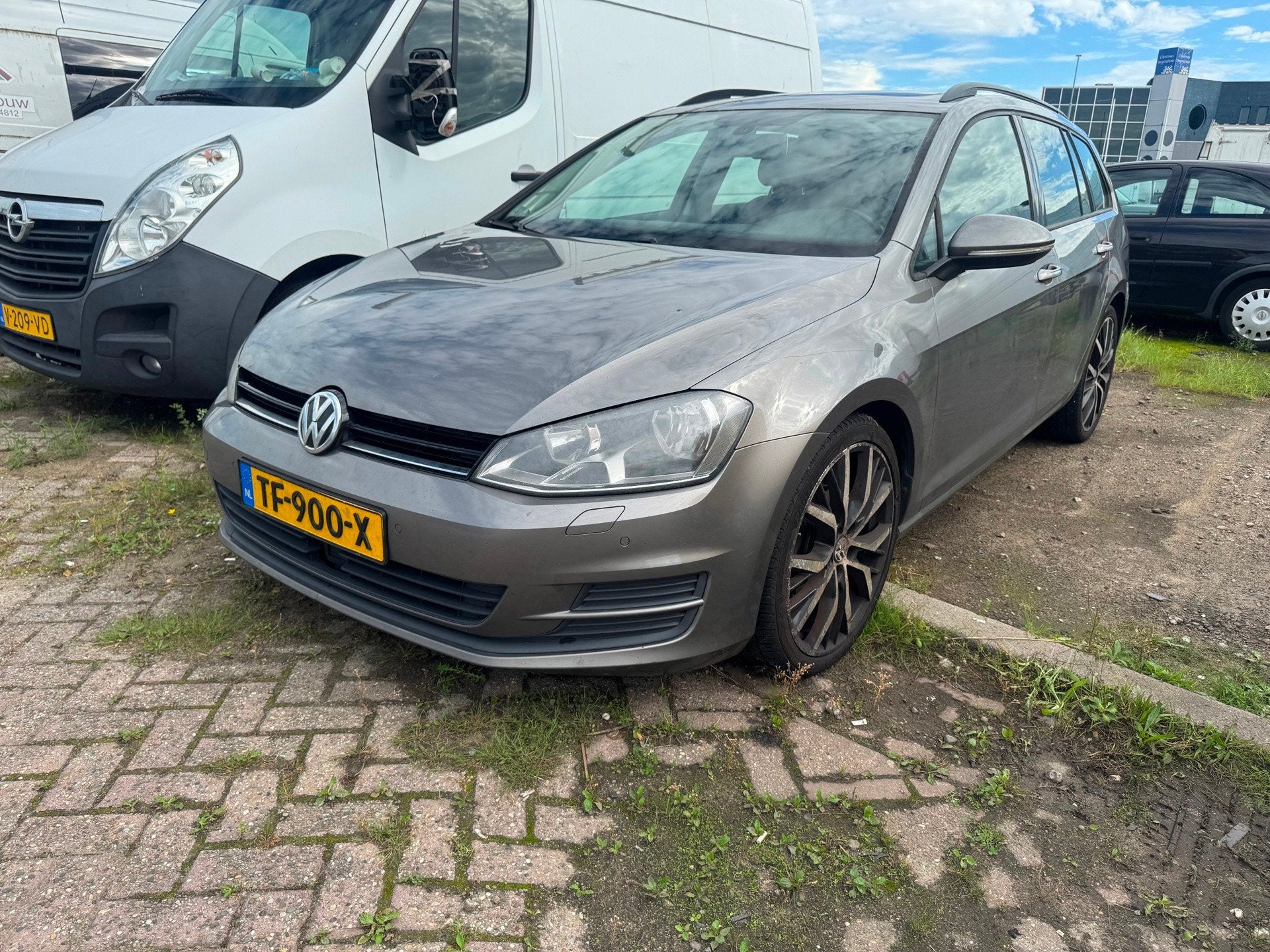 Volkswagen Golf Variant 1.6 TDI AUTOMAAT MEGATRONIC DEFECT !, Auto's, Euro 5, Gebruikt, 4 cilinders, 700 kg