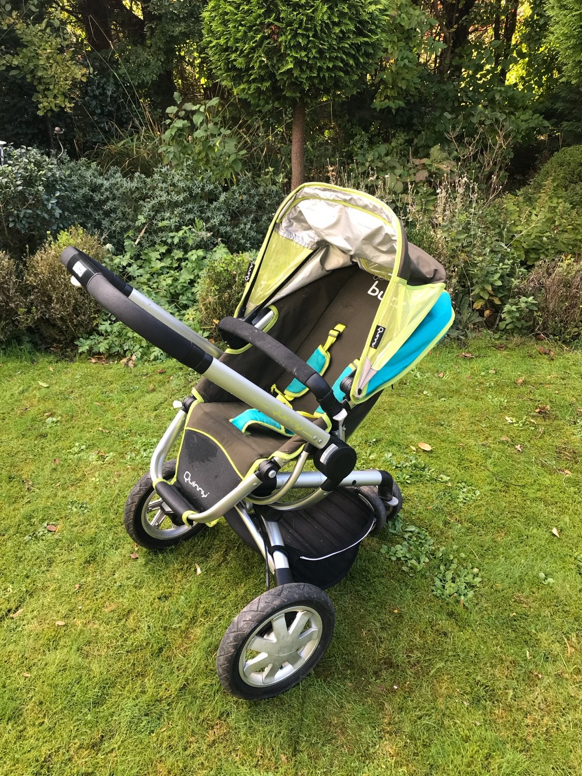Quinny Buzz Xtra kinderwagen met reiswieg en regenhoes, Kinderen en Baby's, Kinderwagens en Combinaties, Gebruikt, Combiwagen