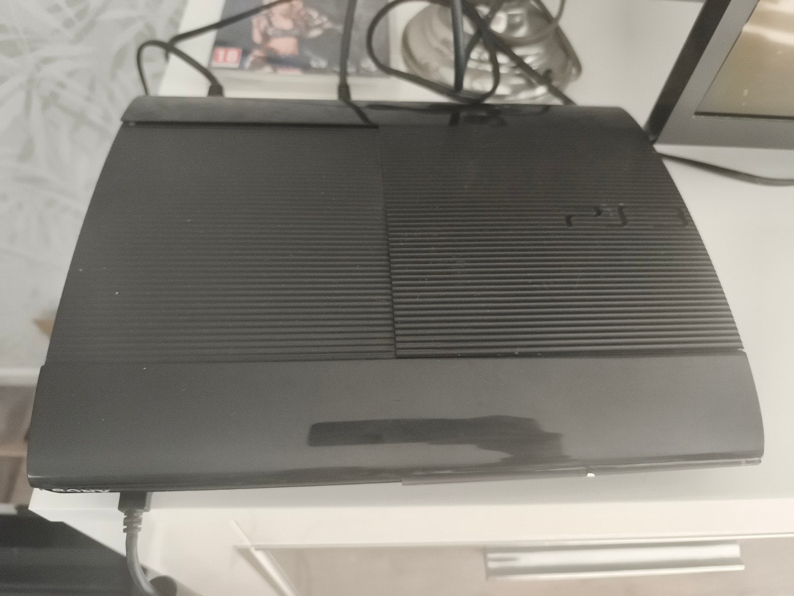 Nette PlayStation 3 super slim 500GB, Met games, Super Slim, Met 2 controllers, Ophalen of Verzenden
