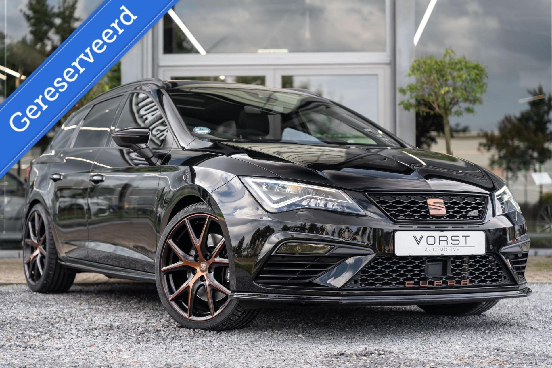 Seat Leon ST 2.0 TSI 4DRIVE CUPRA Ultimate Pano Beats Camera, Auto's, Automaat, Gebruikt, 4 cilinders, 1984 cc