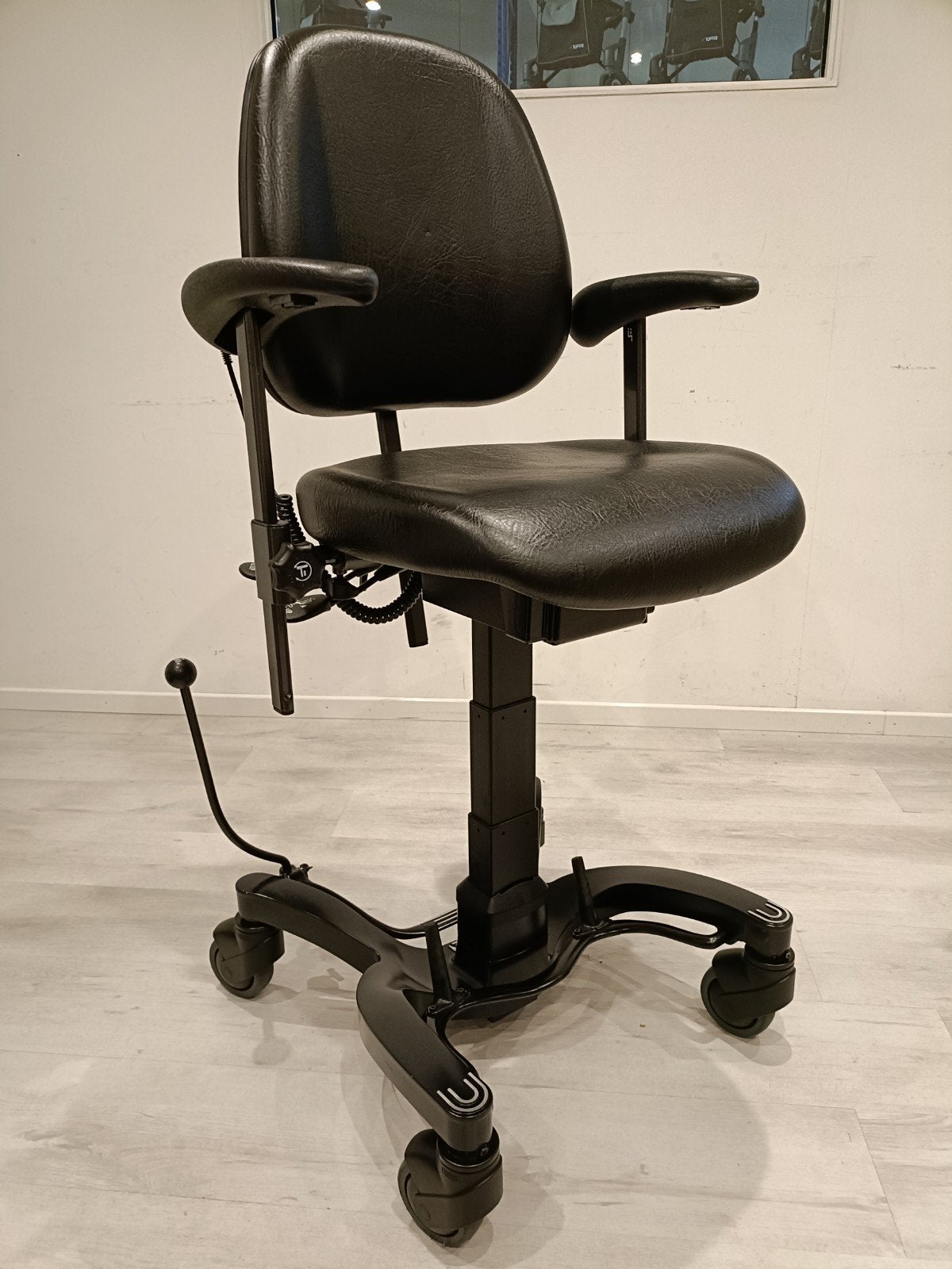 Vela Tango 700E trippelstoel 80cm + Garantie + Servicebeurt., Diversen, -, -, Ophalen of Verzenden, Zo goed als nieuw