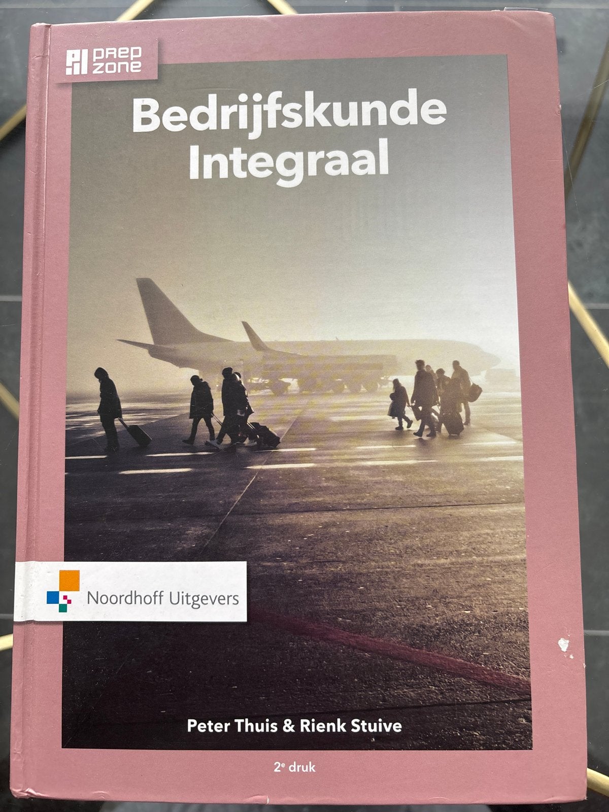 Bedrijfskunde Integraal - Peter Thuis & Rienk Stuive, Ophalen of Verzenden, Gamma, Zo goed als nieuw, HBO