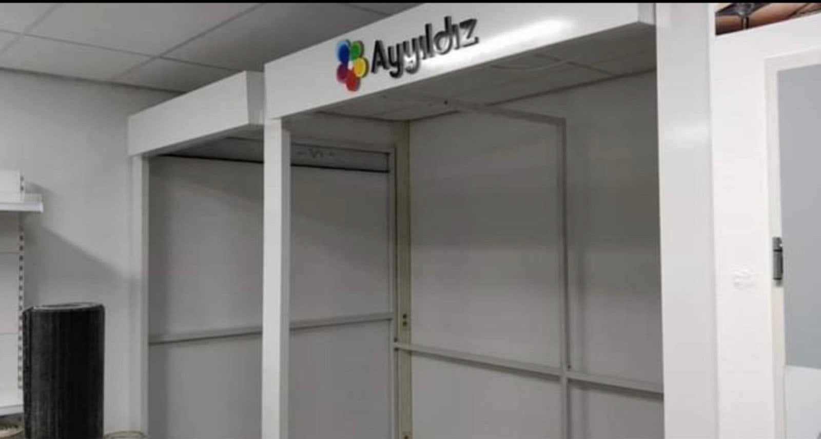 Tapijt Showroom Stelling, Ophalen of Verzenden