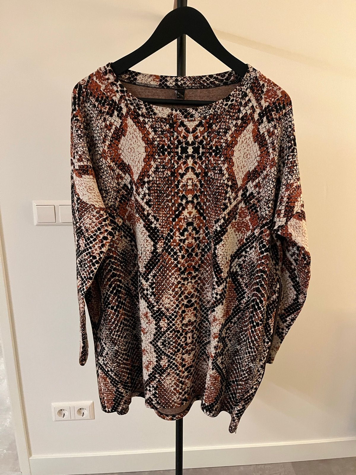 Yoek tuniek/jurk met slangenprint en rits, Ophalen of Verzenden, Zo goed als nieuw, Maat 42/44 (L), Meerkleurig