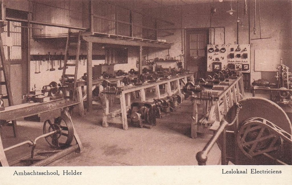703-004-021 Ambachtsschool Helder Leslokaal Electriciens, Verzenden, Voor 1920, Noord-Holland