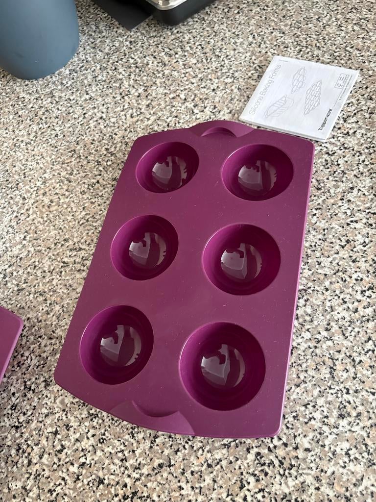 Tupperware siliconen bakvormen - Muffins en mini cupcakes, Ophalen of Verzenden, Zo goed als nieuw, Paars, Overige typen