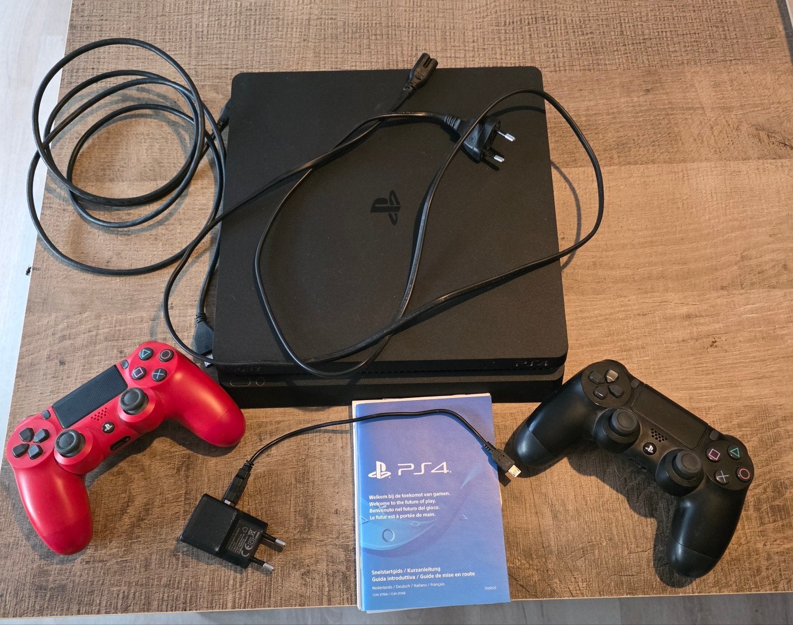Playstation 4 500GB met 2 controllers en 10 games, Ophalen, Met 2 controllers, Zo goed als nieuw, Original