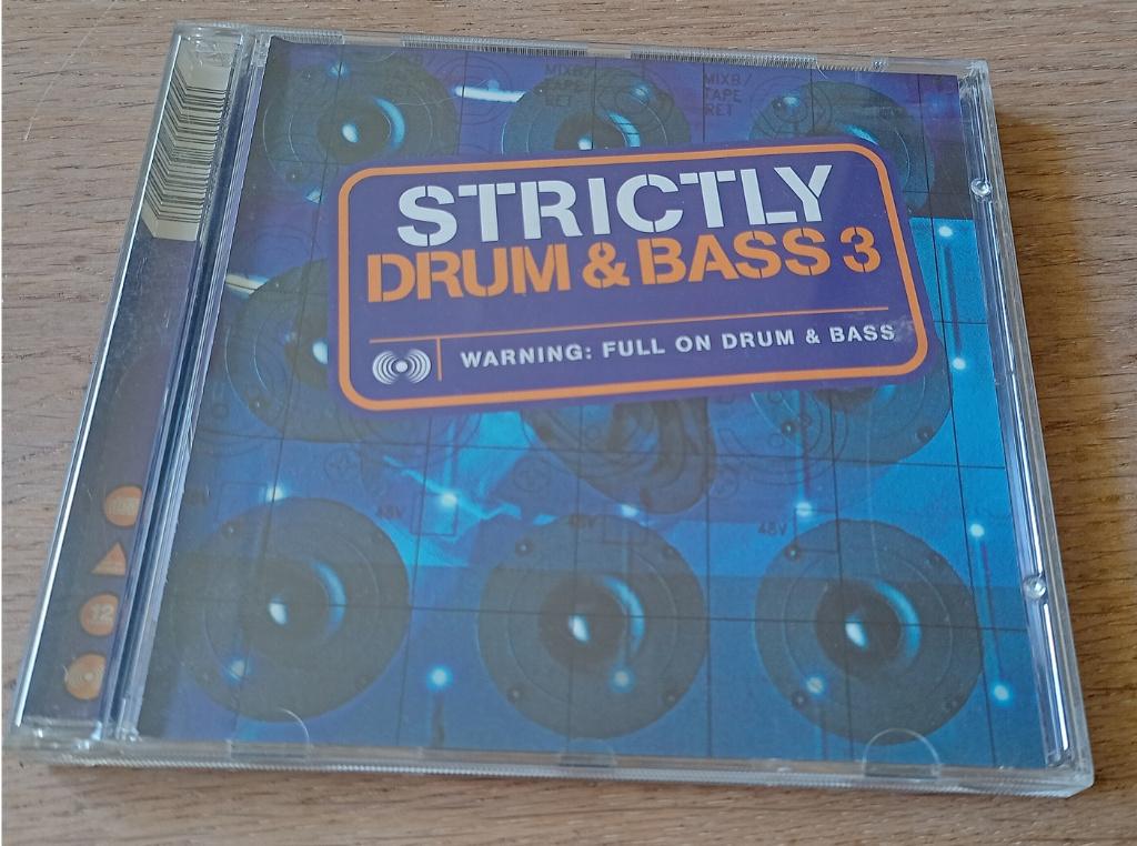 Cd Strictly Drum & Bass 3 - Verzamel, Ophalen of Verzenden, 2000 - 2009, Gebruikt