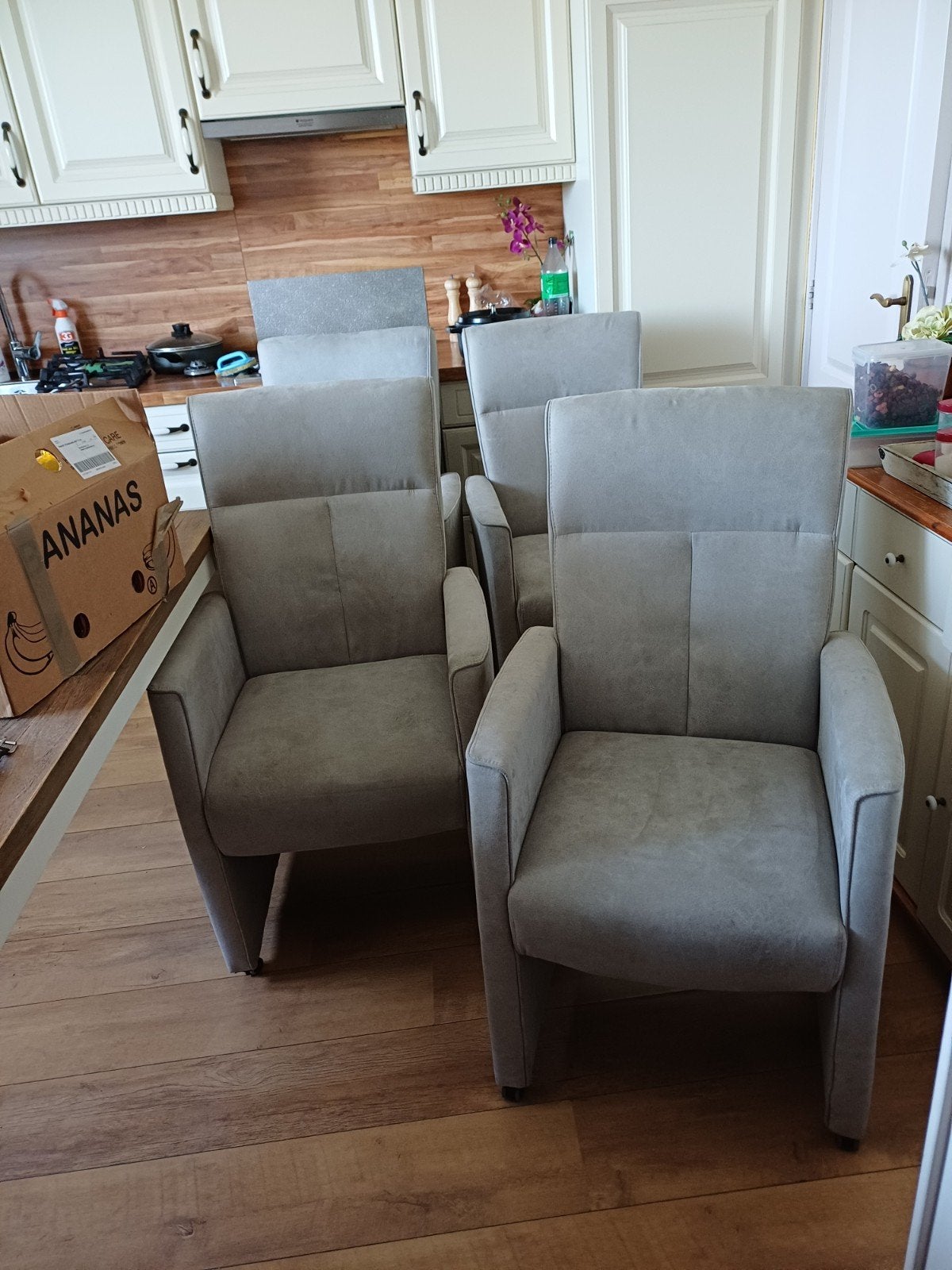 Set van 4 stoffen eetkamerstoelen - Grijs, Gebruikt, Ophalen of Verzenden, Vier, Stof