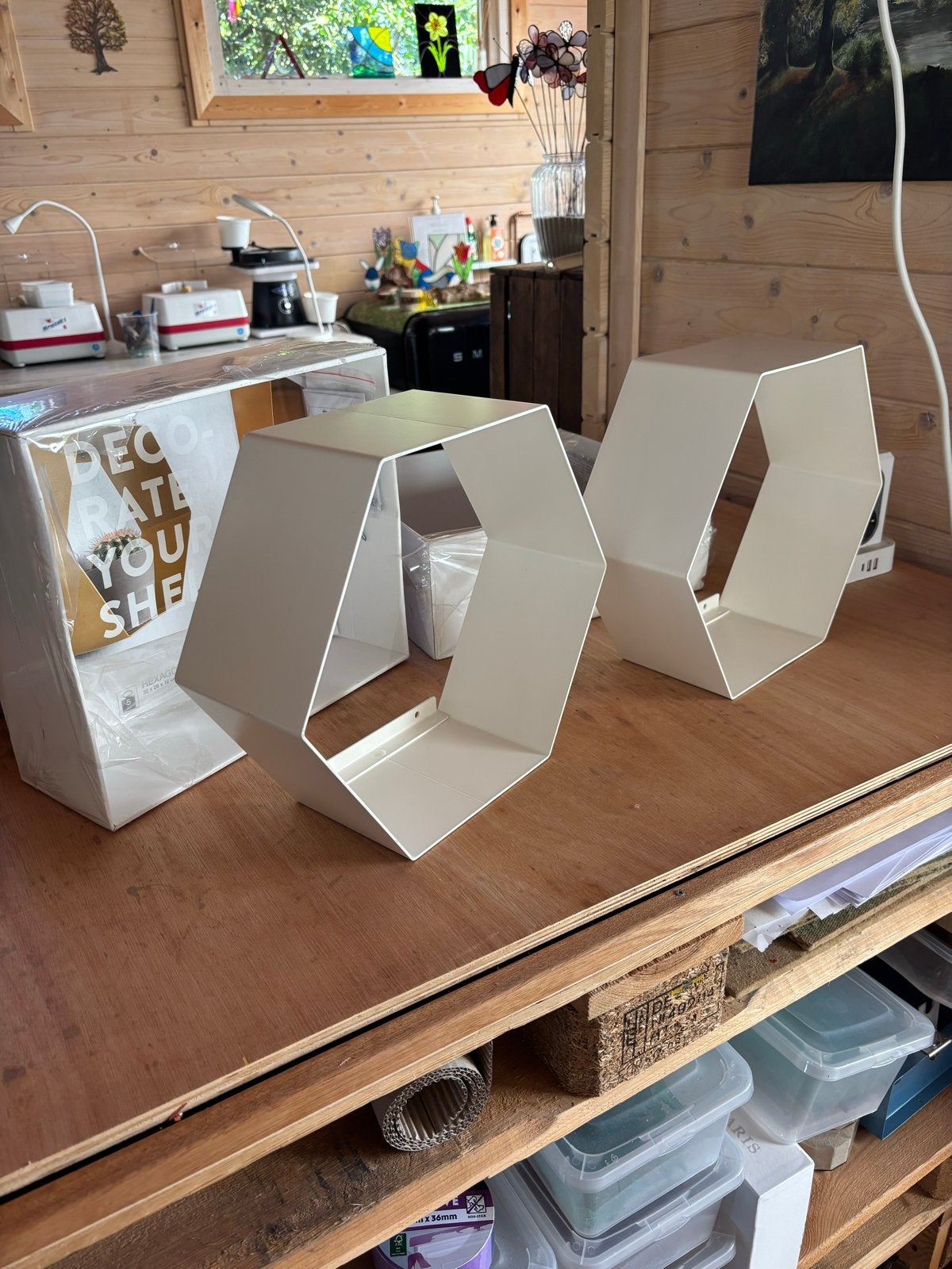 2x Duraline Hexagon wandplank wit - Nieuw in doos, Huis en Inrichting, Ophalen of Verzenden, Nieuw