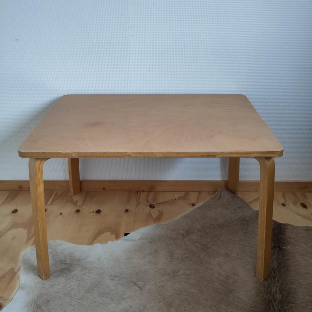 Houten kinder- of plantentafel, 45 tot 60 cm, Gebruikt, Ophalen of Verzenden, 75 cm of meer