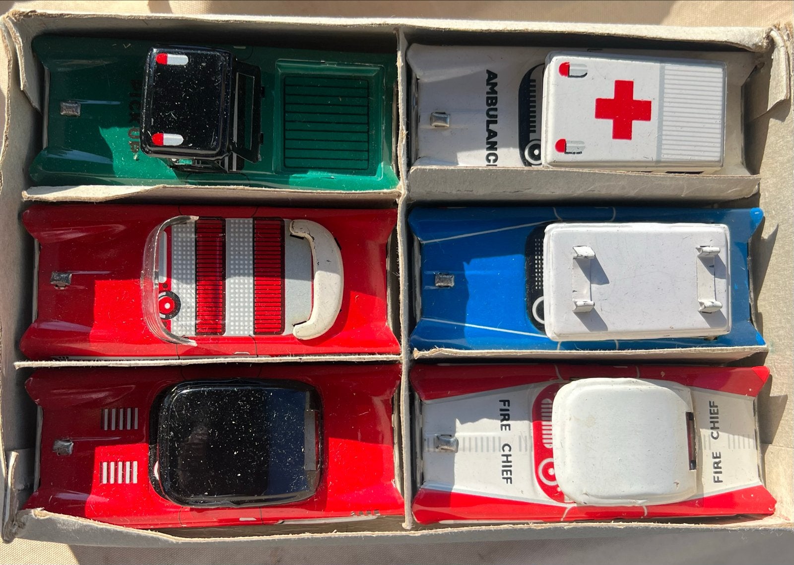 Vintage blikken speelgoedauto's MF-814 modelnummer, Ophalen, Zo goed als nieuw