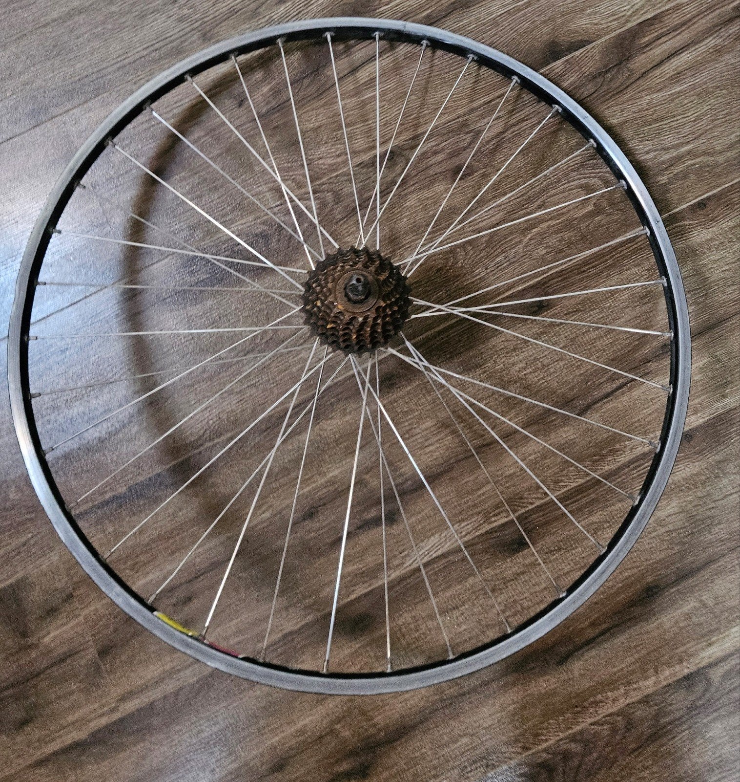 Fietswiel achterwiel 7 speed 28 inch Shimano fh-mc 12, Fietsen en Brommers, Fietsonderdelen, Ophalen