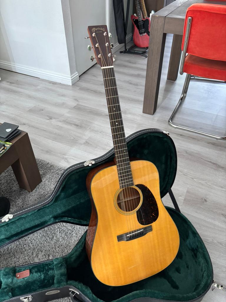 Martin D-18 std (2023) mint!, Muziek en Instrumenten, Snaarinstrumenten | Gitaren | Akoestisch, Ophalen, Zo goed als nieuw, Western- of Steelstringgitaar