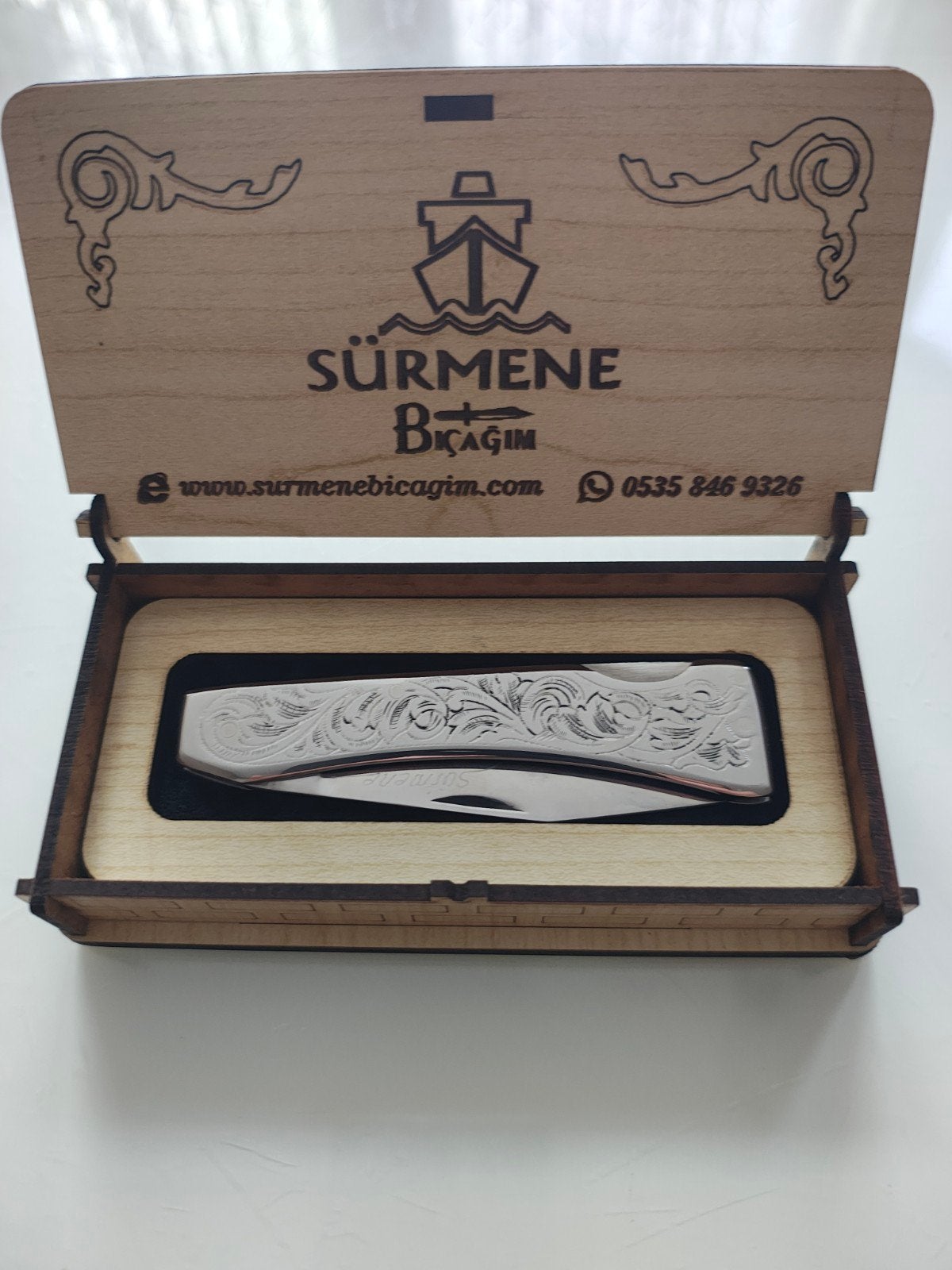 Surmene Zakmes met Gravering en Houten Doos, Ophalen