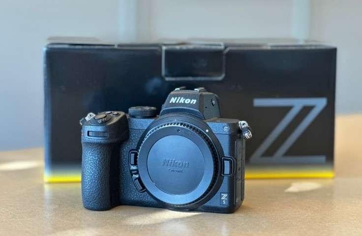 Nikon Z5 body (BTW artikel) in nieuwstaat AANBIEDING, 20 Megapixel, Ophalen of Verzenden, Zo goed als nieuw, Stroombaan 14, 1181 VX AMSTELVEEN
