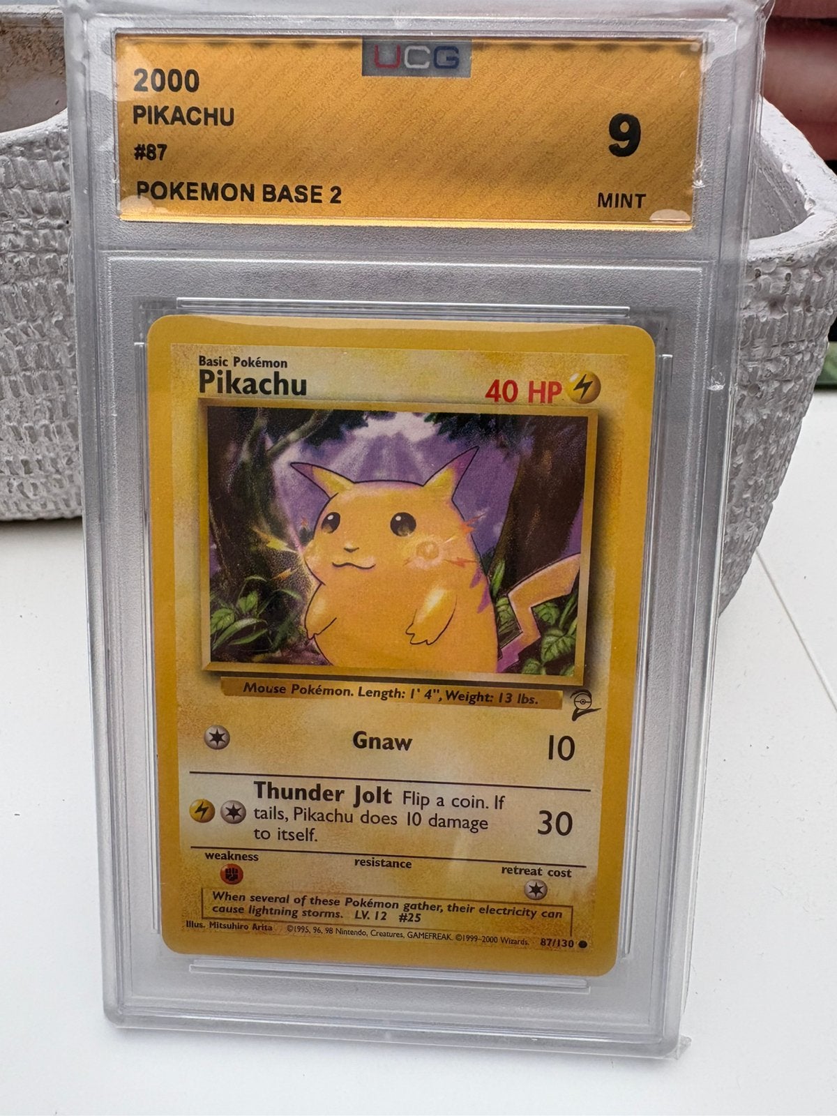 Pikachu base set 2, Ophalen of Verzenden, Zo goed als nieuw, Meerdere kaarten, Foil