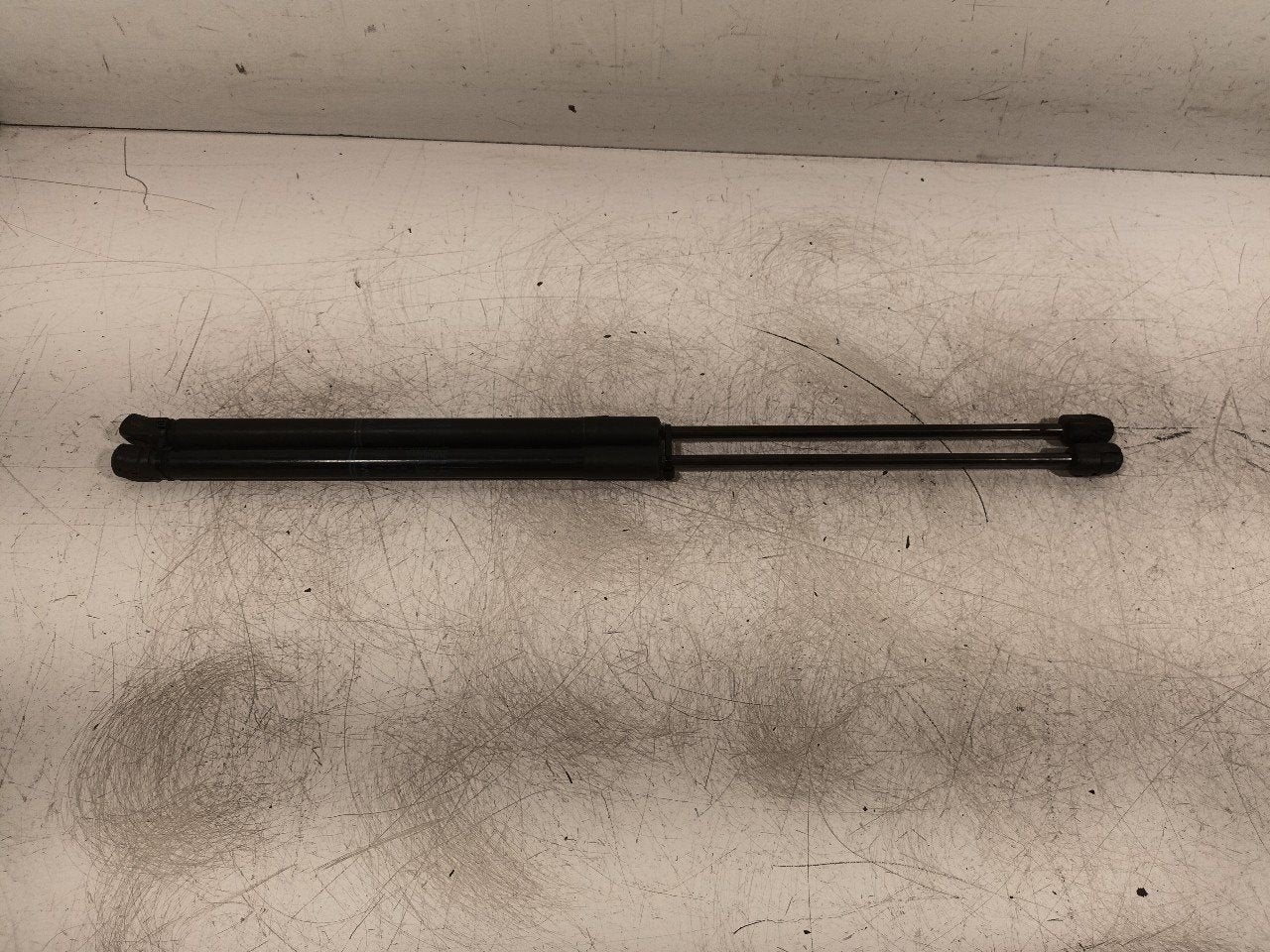 Gasdrukveerset achter Audi S3, Auto-onderdelen, Onderdelen@venauto.nl, Van der Ven Autorecycling B.V., Gebruikt, Ettenseweg 76, 4706 PB Roosendaal, The Netherlands
