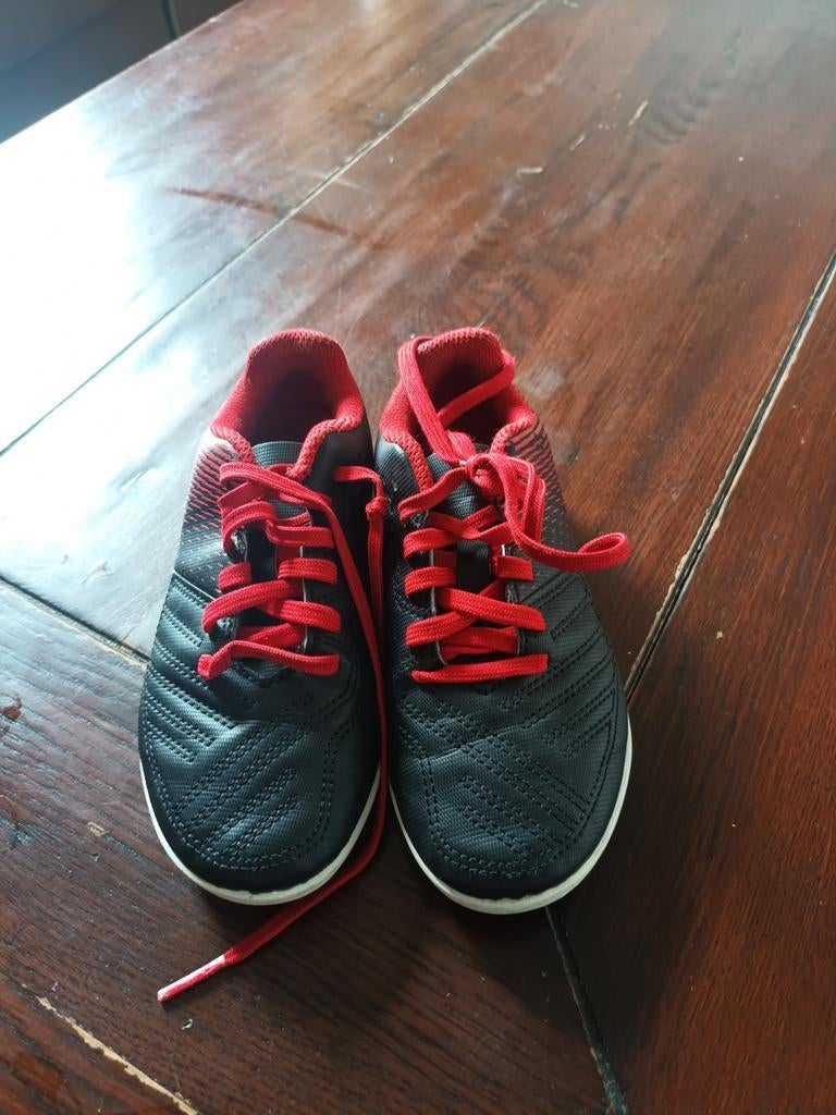 Voetbalschoenen maat 28, Ophalen of Verzenden, Schoenen