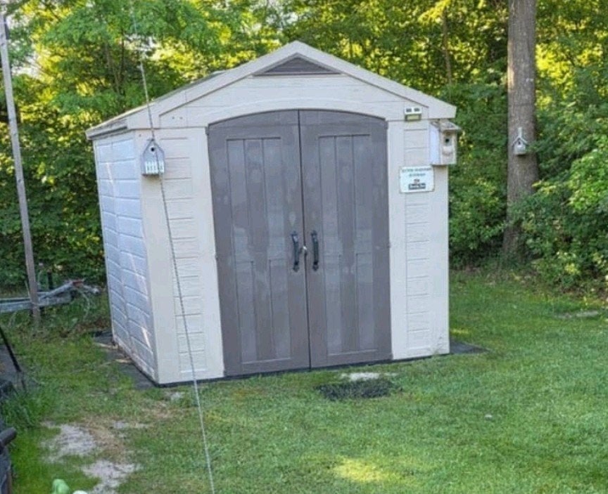 Keter Tuinhuis Factor 88 - 256,5x255x243 cm - Gemonteerd, Ophalen, Gebruikt, Kunststof, Overige typen