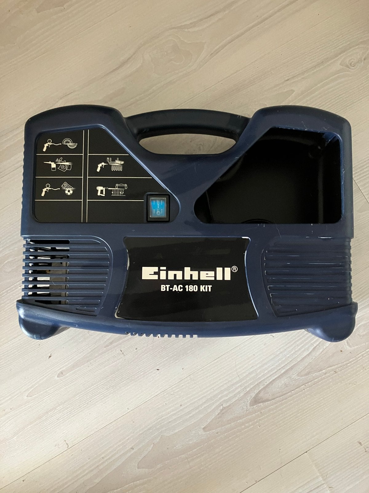Einhell BT-AC 180 KIT Compressor - Zo goed als nieuw, Ophalen of Verzenden, Zo goed als nieuw, Minder dan 200 liter/min, Minder dan 6 bar