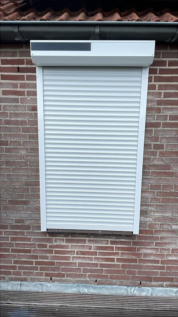 Nieuw in doos: Degalux Rolluik met Solarpaneel - 840x1640 mm, Ophalen, Minder dan 100 cm, Wit, Nieuw