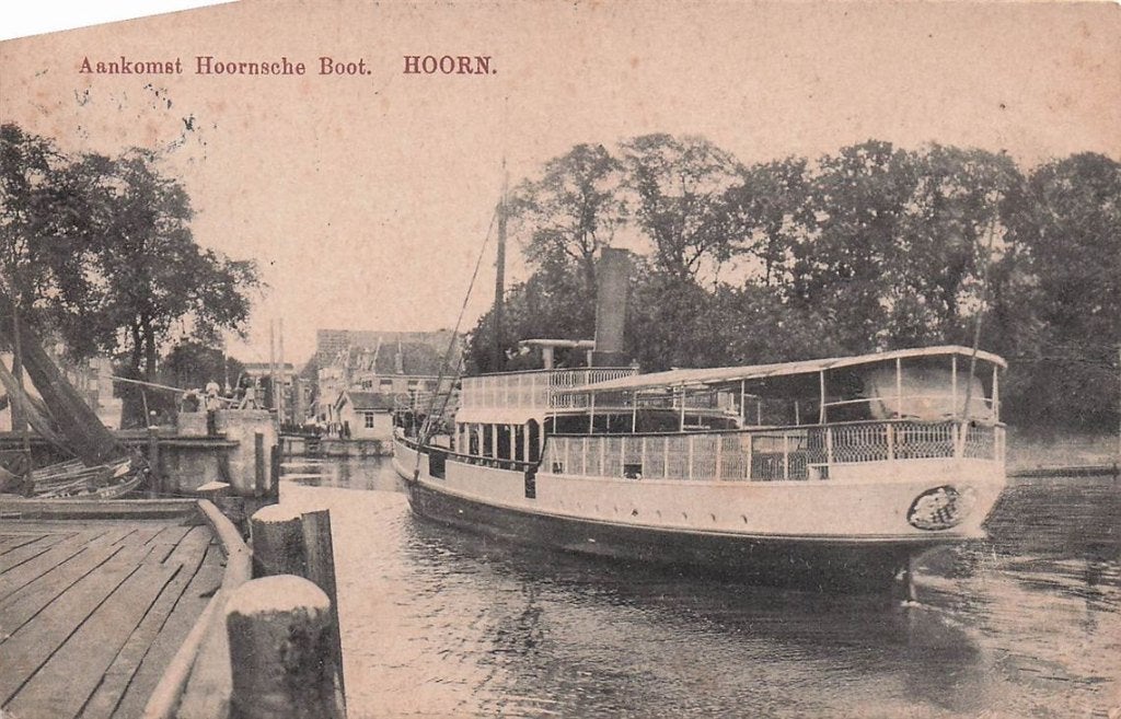 703-114-045 Aankomst Hoornsche Boot Hoorn, Verzenden, Voor 1920, Noord-Holland