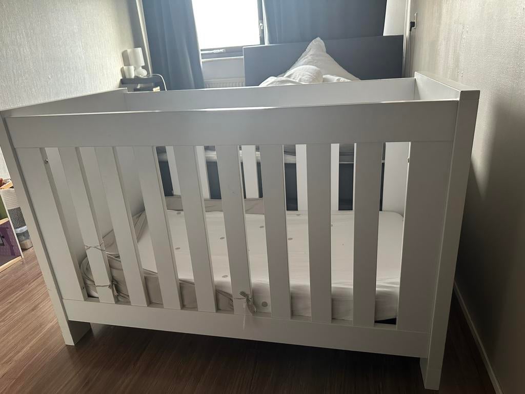 Baby kinder ledikant, Ophalen, Zo goed als nieuw, Jongetje of Meisje