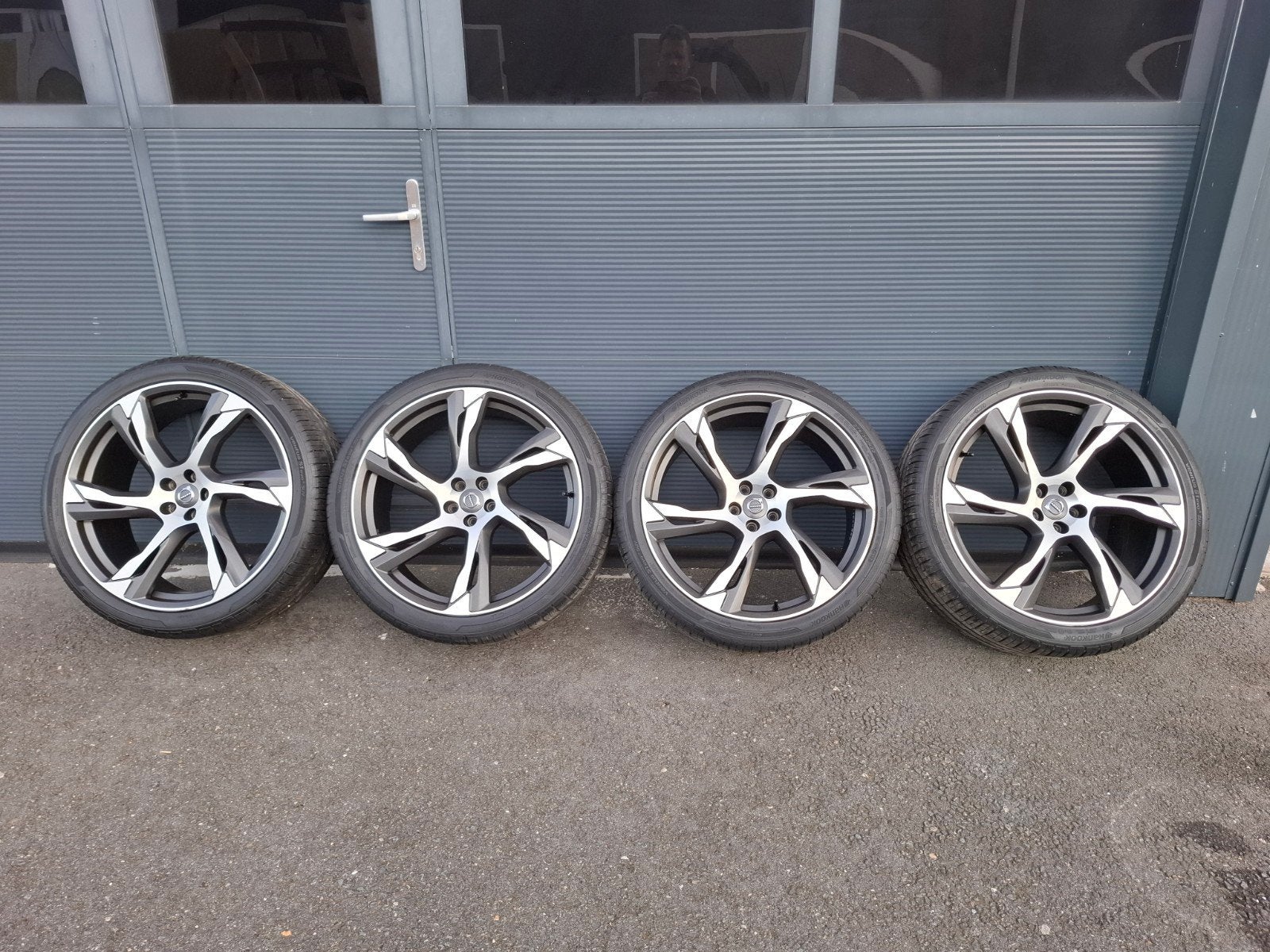 Volvo 22 inch velgen met Hankook Ventus S1 evo3 SUV banden, Gebruikt, 275 mm, Banden en Velgen, Ophalen of Verzenden